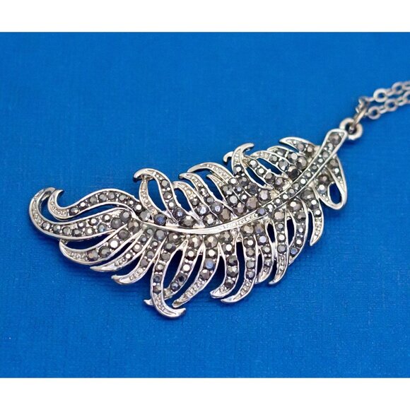 36 inch, Vintage Silver Tone Elven Leaf Rhinestone Pendant Necklace - D12 - Picture 1 of 3